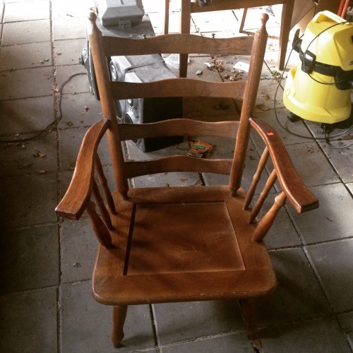 Ongebruikt Zelf een oude stoel opknappen hoeft niet veel te kosten | Shoppen EH-59